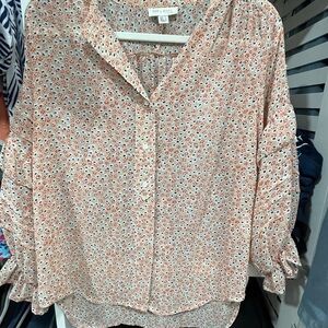 Elegant Floral Blouse in Cream and Pink